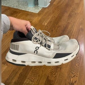 Men’s On cloud running shoe (on cloud nova)